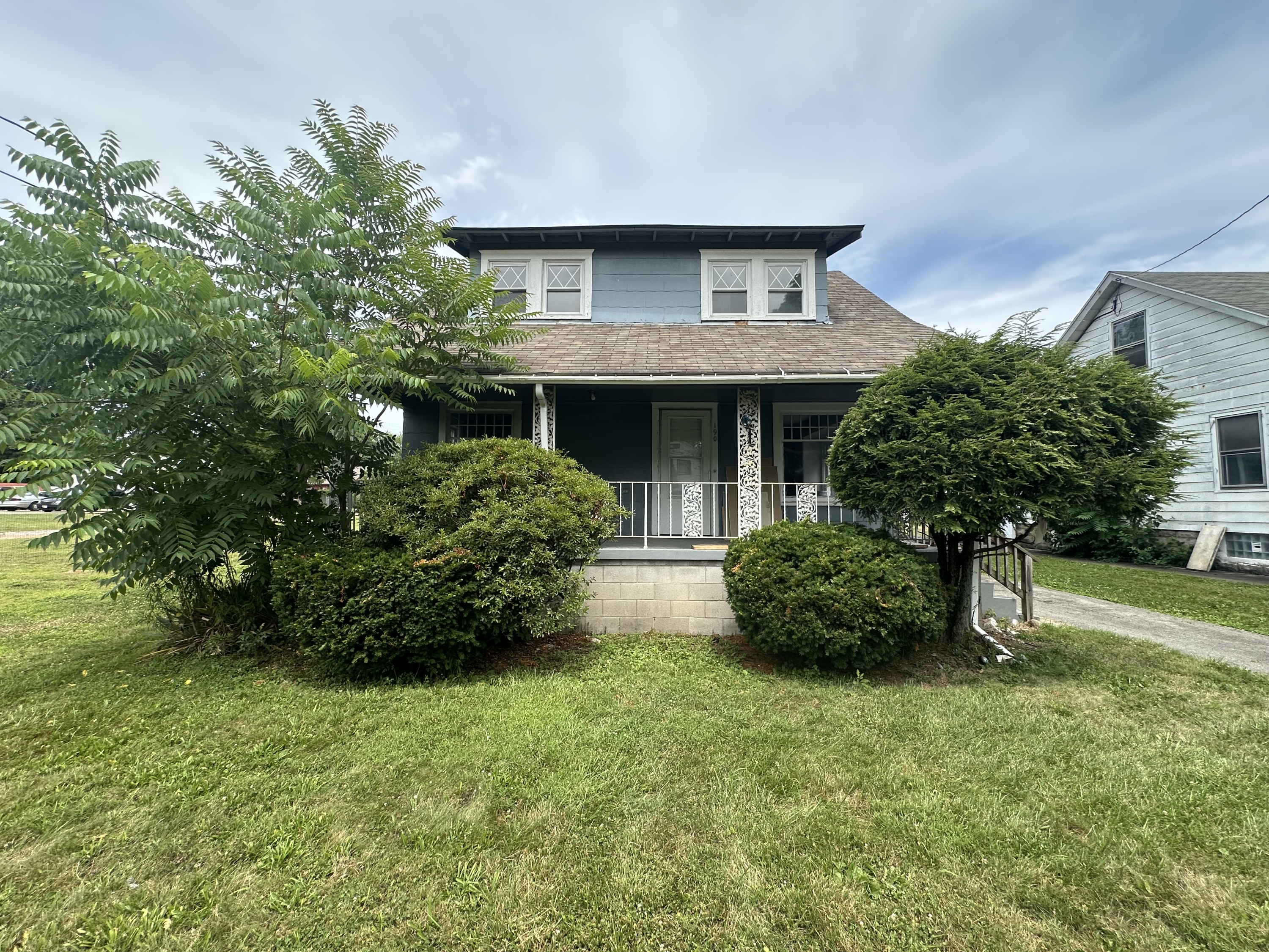 Property main image