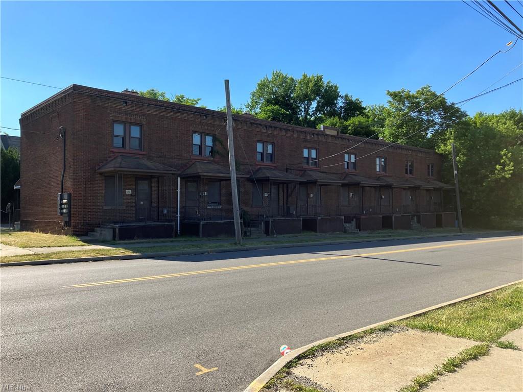 812 Steel St - 1